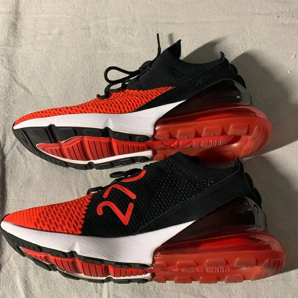 NIKE AIR MAX 270 FLYKNIT SIZE 10 MENS CHILE RED AND BLACK - Picture 4 of 9
